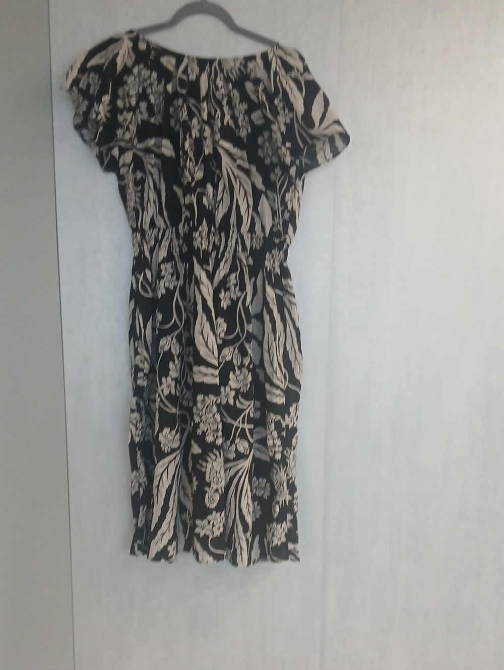 H&M Black and Cream Floral Midi Dress